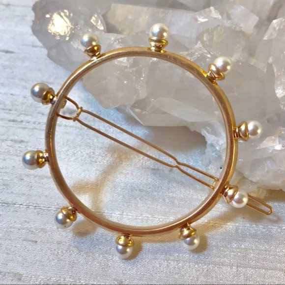 💫Golden Pearl Round Barrette 💫 - Picture 3 of 8